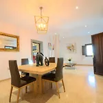 Villa Dinastia Resort Lujo